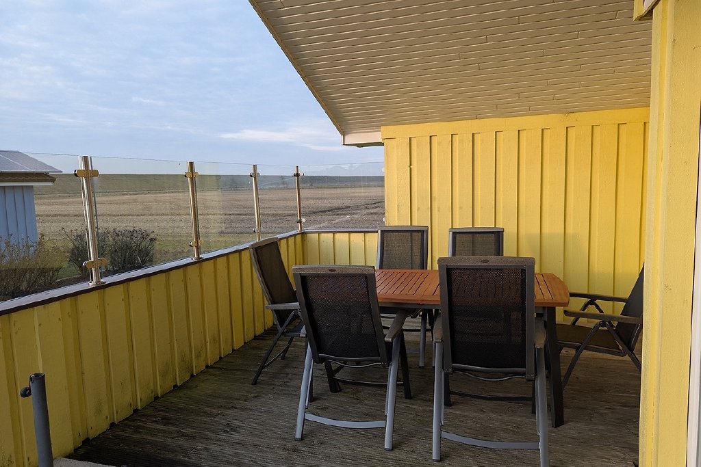 Terrasse mit Blick nach draußen